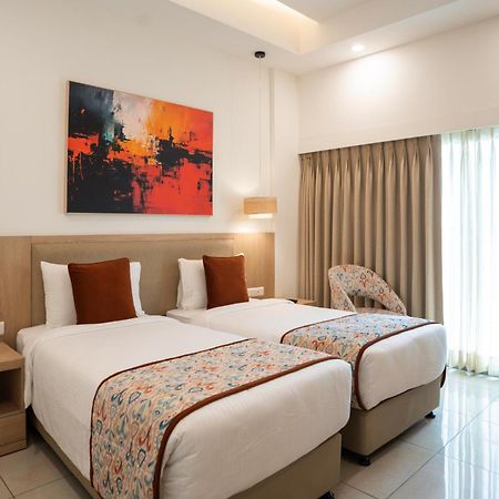 Ar Suites Klj Square Gurgaon Zewnętrze zdjęcie