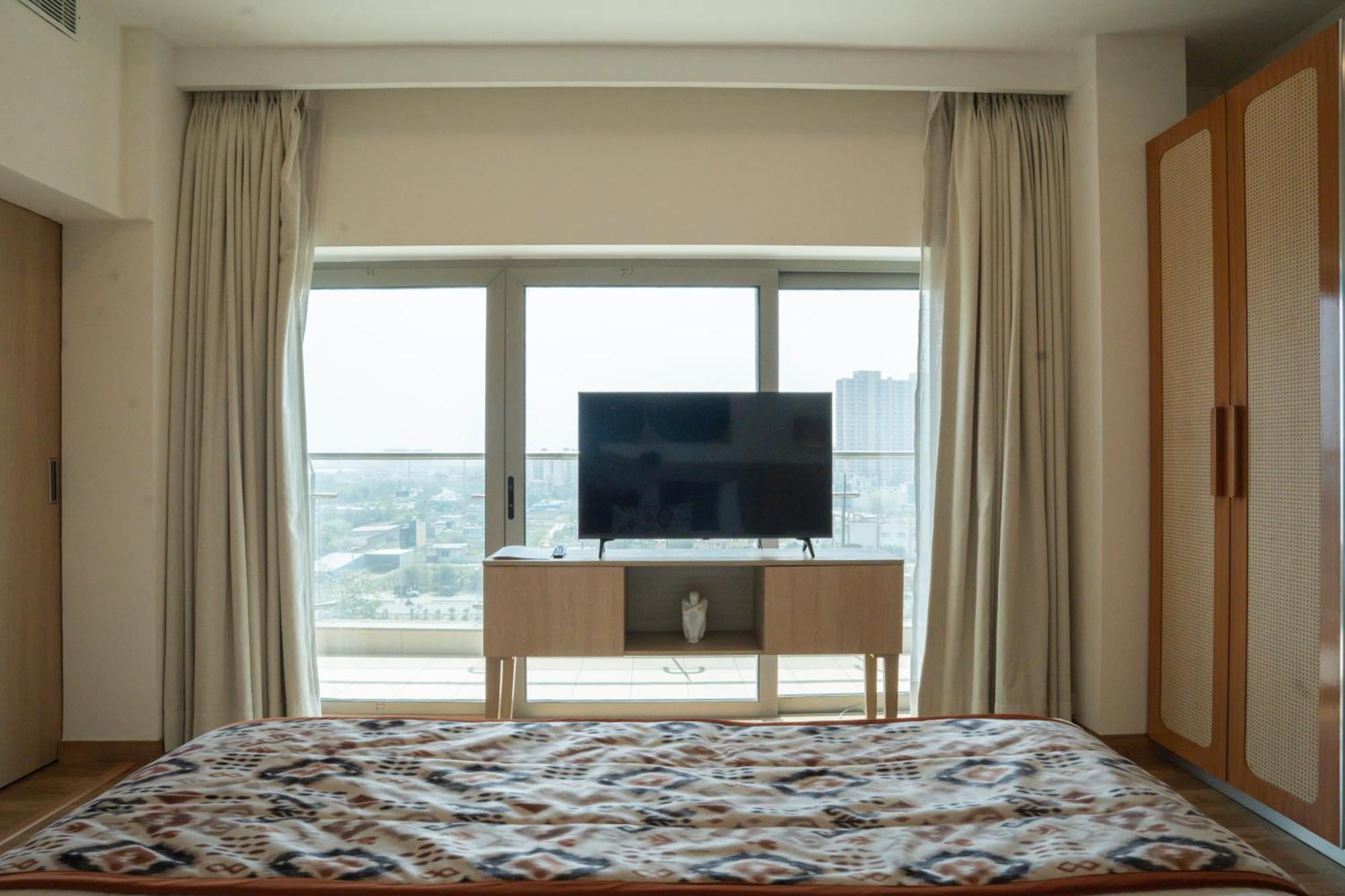 Ar Suites Klj Square Gurgaon Zewnętrze zdjęcie