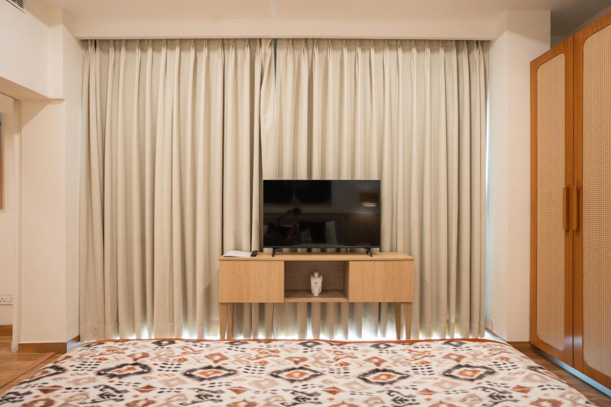 Ar Suites Klj Square Gurgaon Zewnętrze zdjęcie