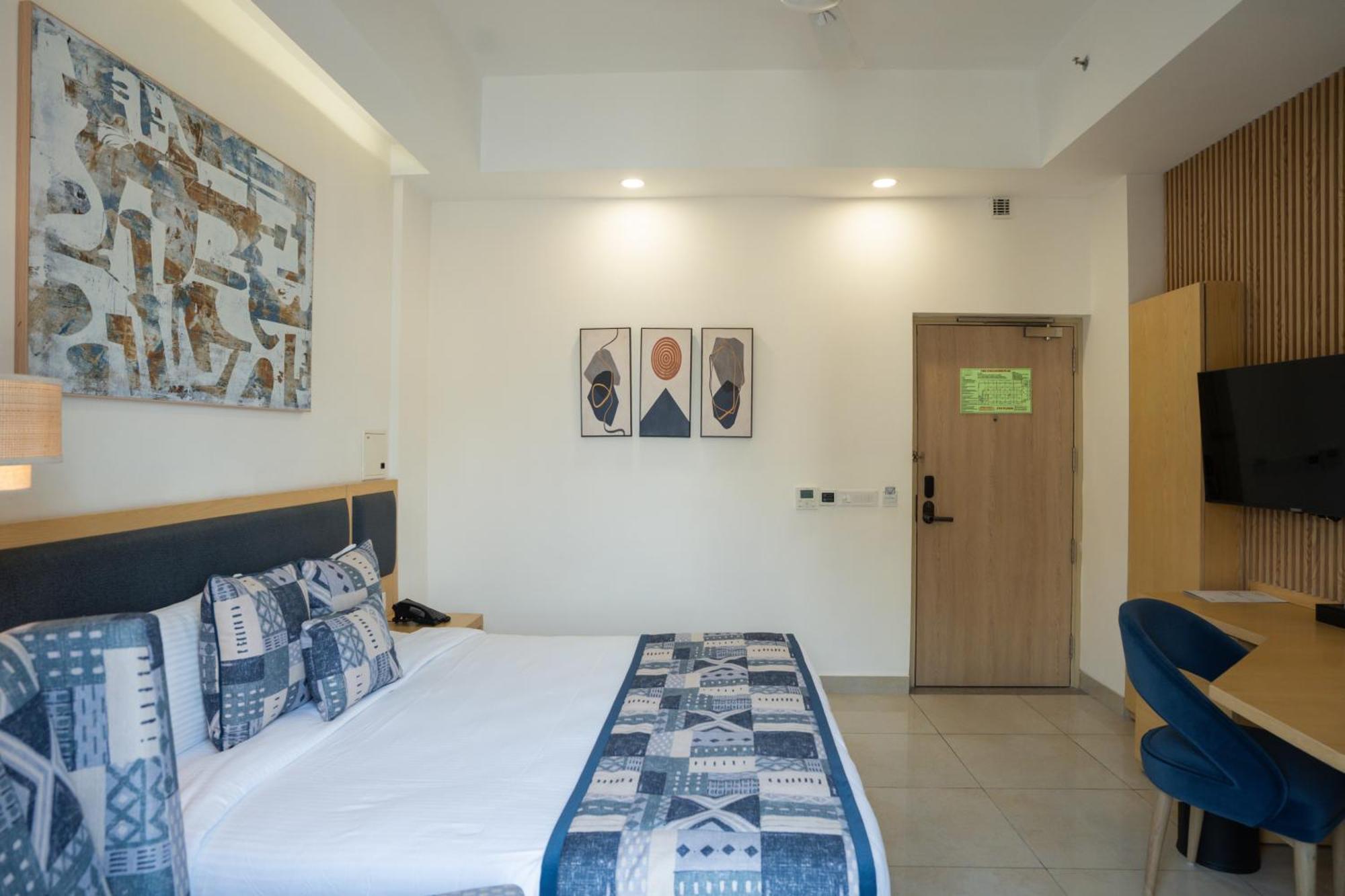 Ar Suites Klj Square Gurgaon Zewnętrze zdjęcie