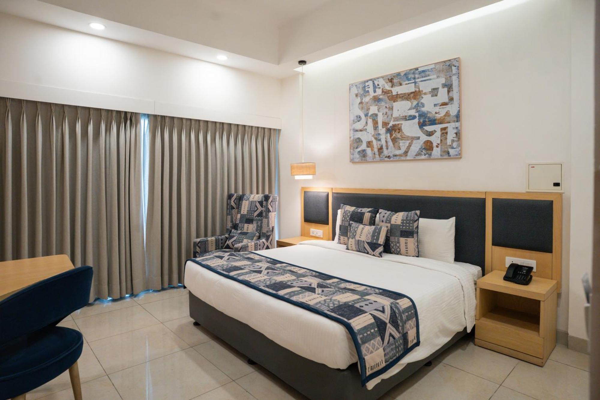 Ar Suites Klj Square Gurgaon Zewnętrze zdjęcie