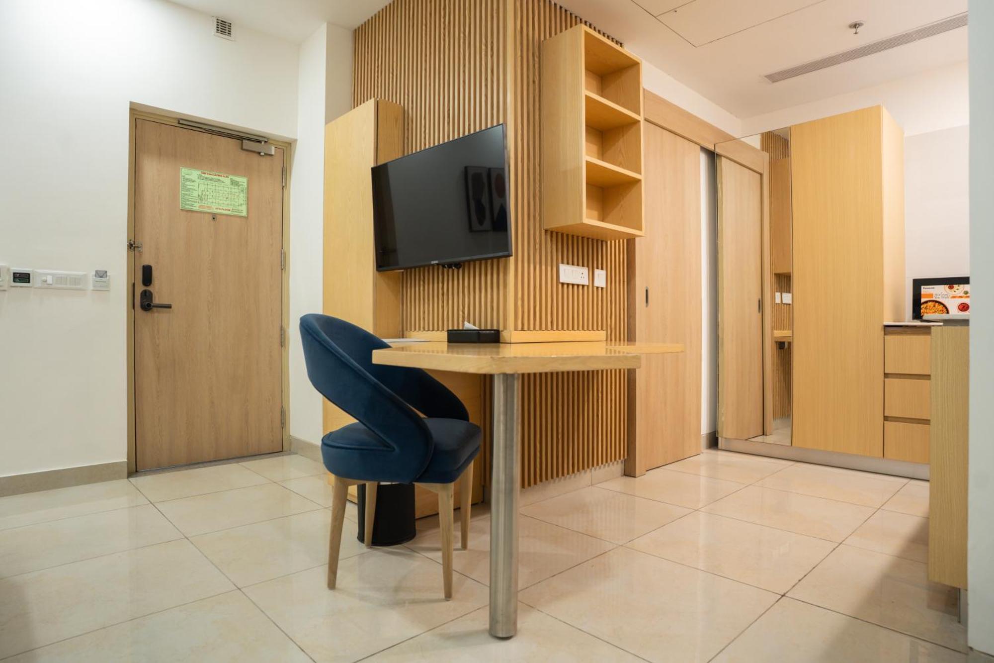 Ar Suites Klj Square Gurgaon Zewnętrze zdjęcie
